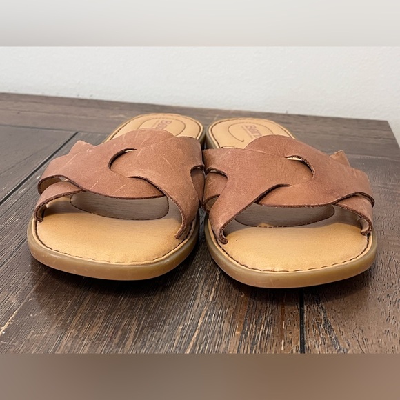 NWOT Born Brown Leather Sandals Womens size 9 - Picture 3 of 8